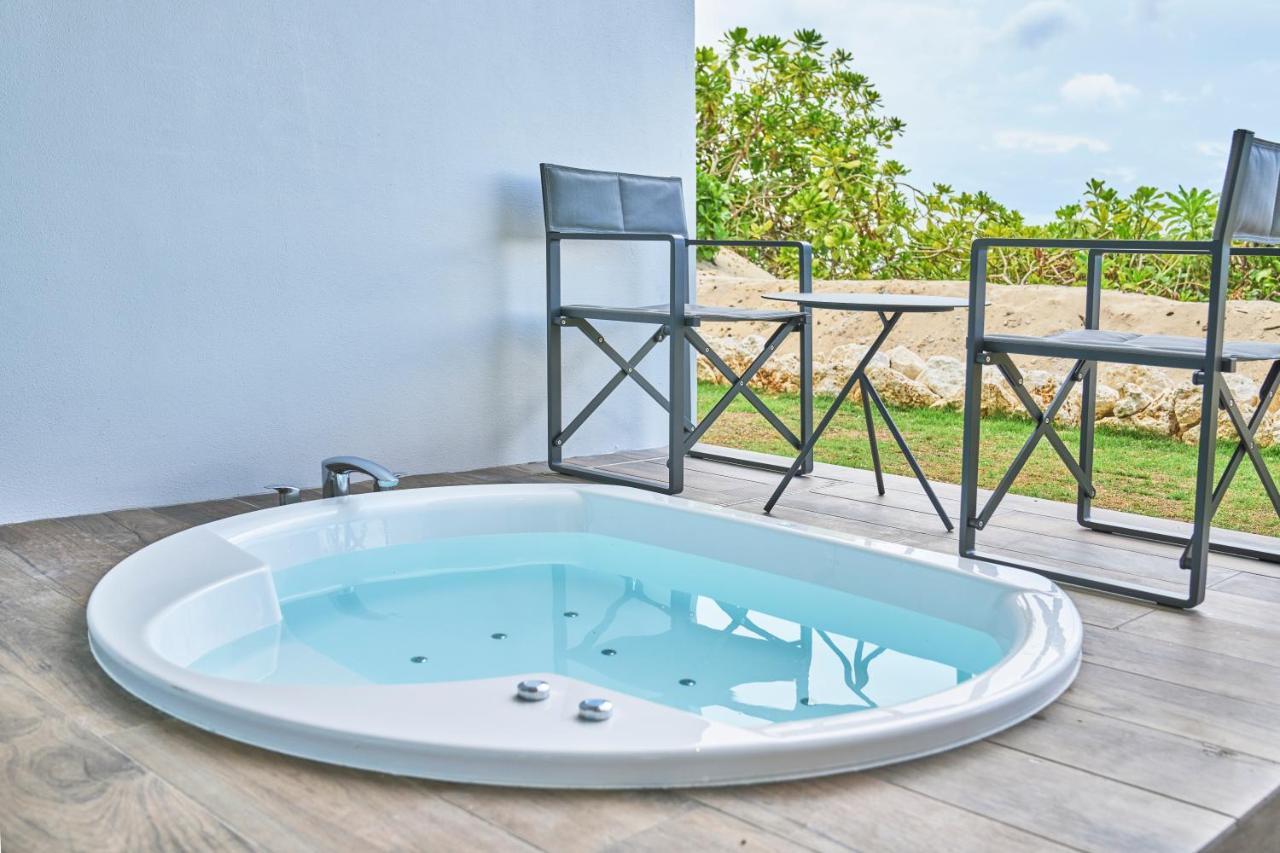 Watermark Hotel Okinawa Miyakojima Екстериор снимка